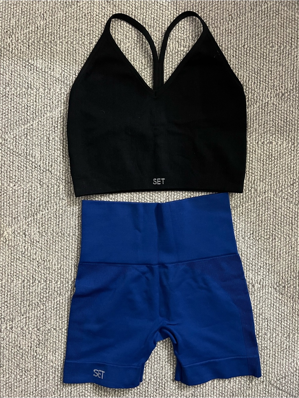 SET Active Shorts with Black Top Set